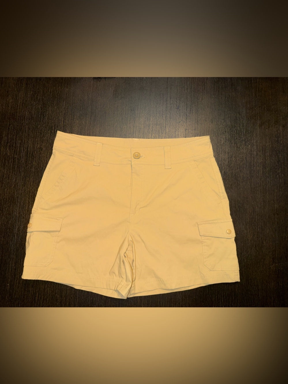Eddie Bauer Women's Olive Green Cargo Shorts - Picture 3 of 8